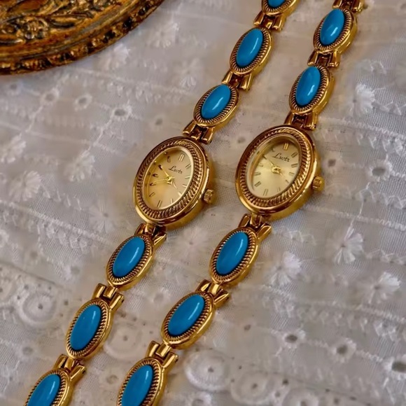 Vintage Elegant Turquoise Gold Women's Watch - Picture 3 of 6